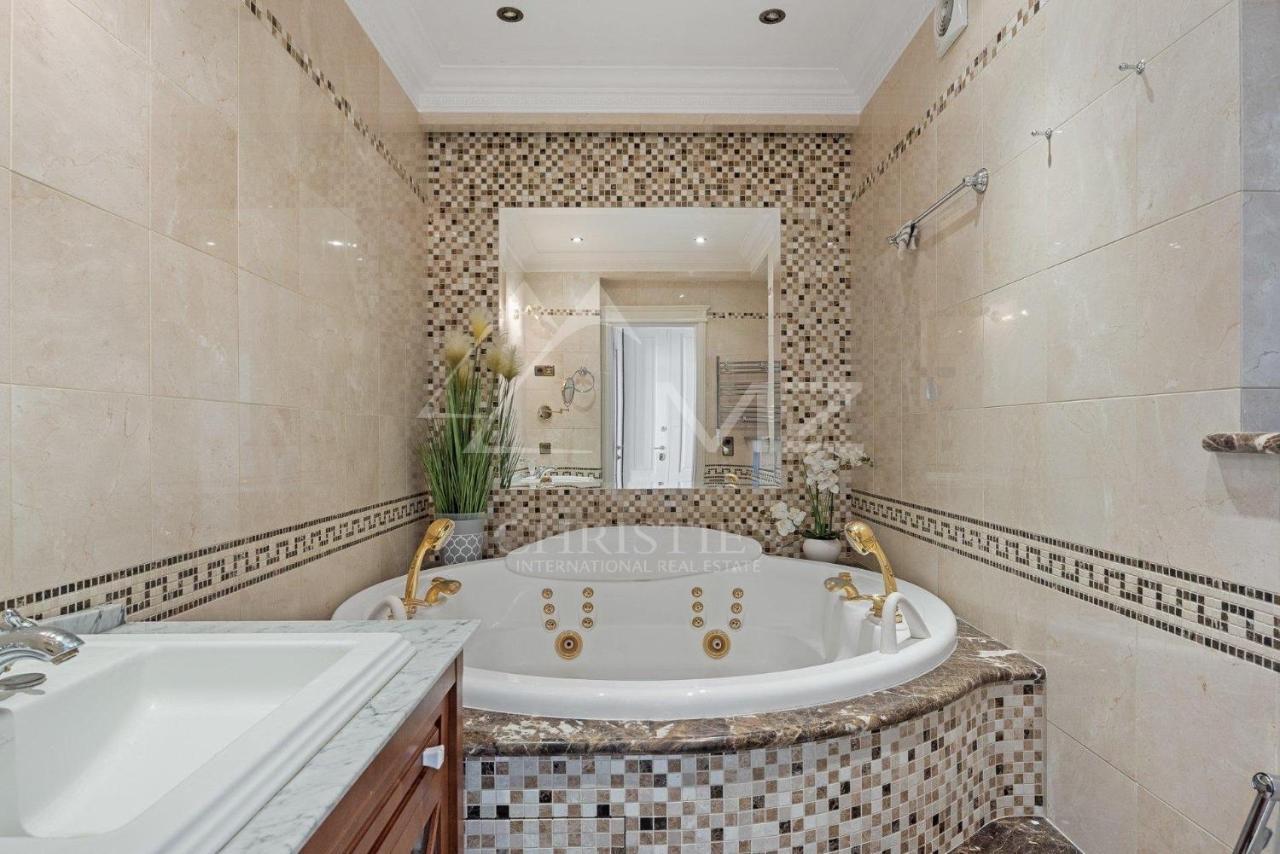 Luxury With Sea View On The First Line Promenade Des Leilighet